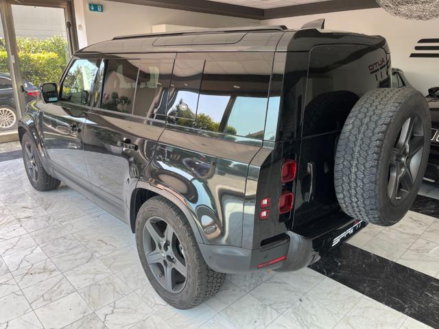 LAND ROVER Defender 110 3.0D I6 200CV AWD AUTO S TOTAL BLACK