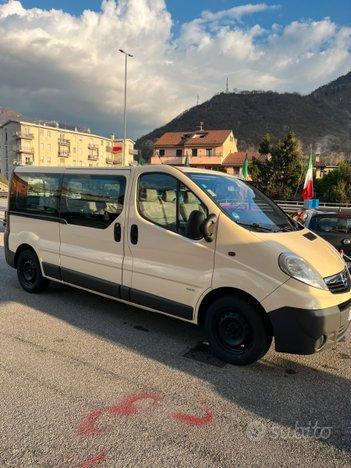 Opel Vivaro - 9 posti - Anno 2014