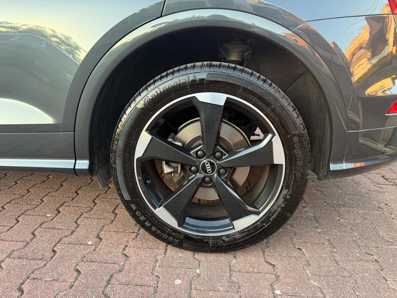 Audi Q5 55 TFSI e quattro S tronic line plus