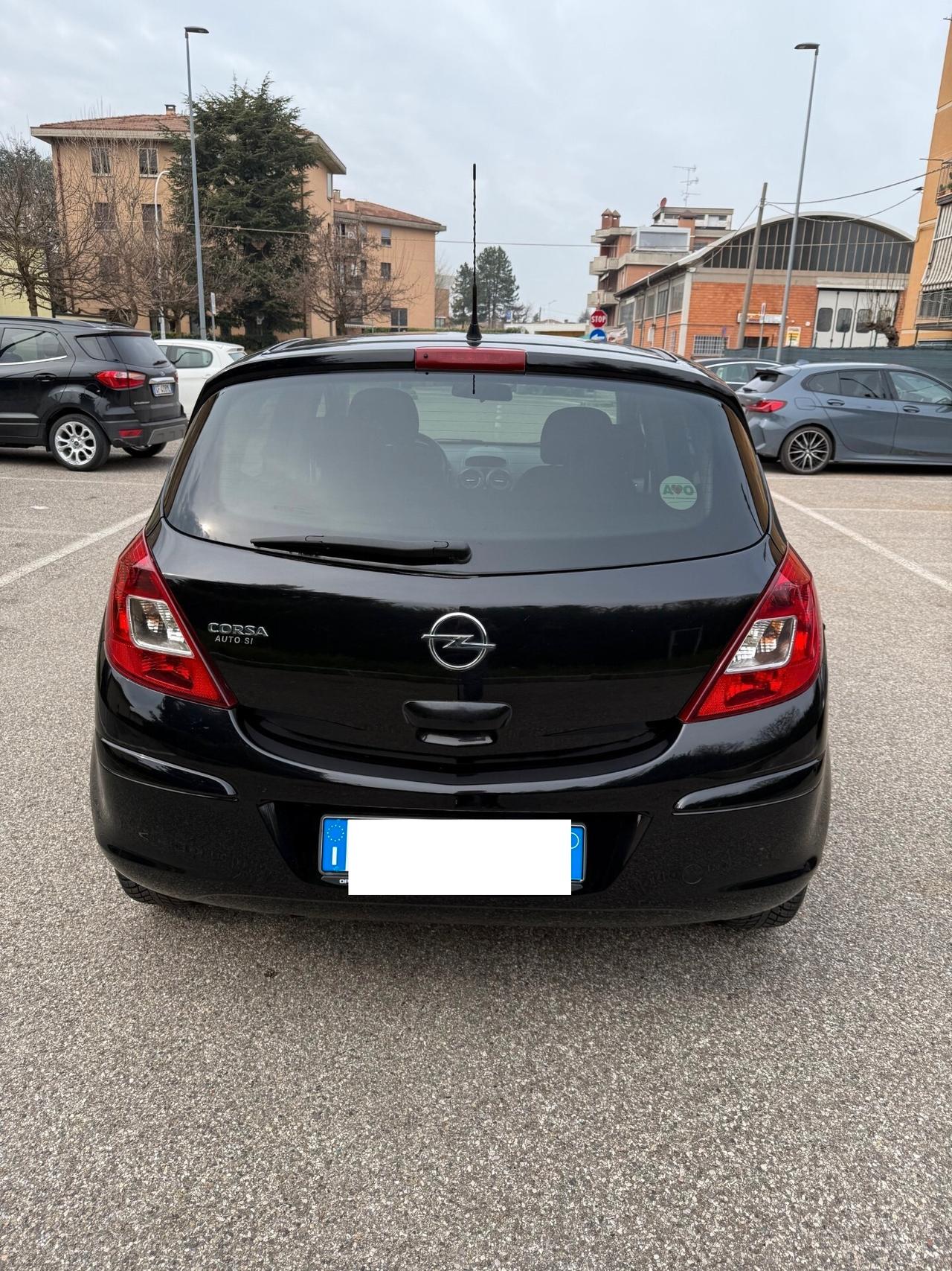 Opel Corsa 1.2 -NEOPATENTATI - 12 MESI DI GARANZIA -