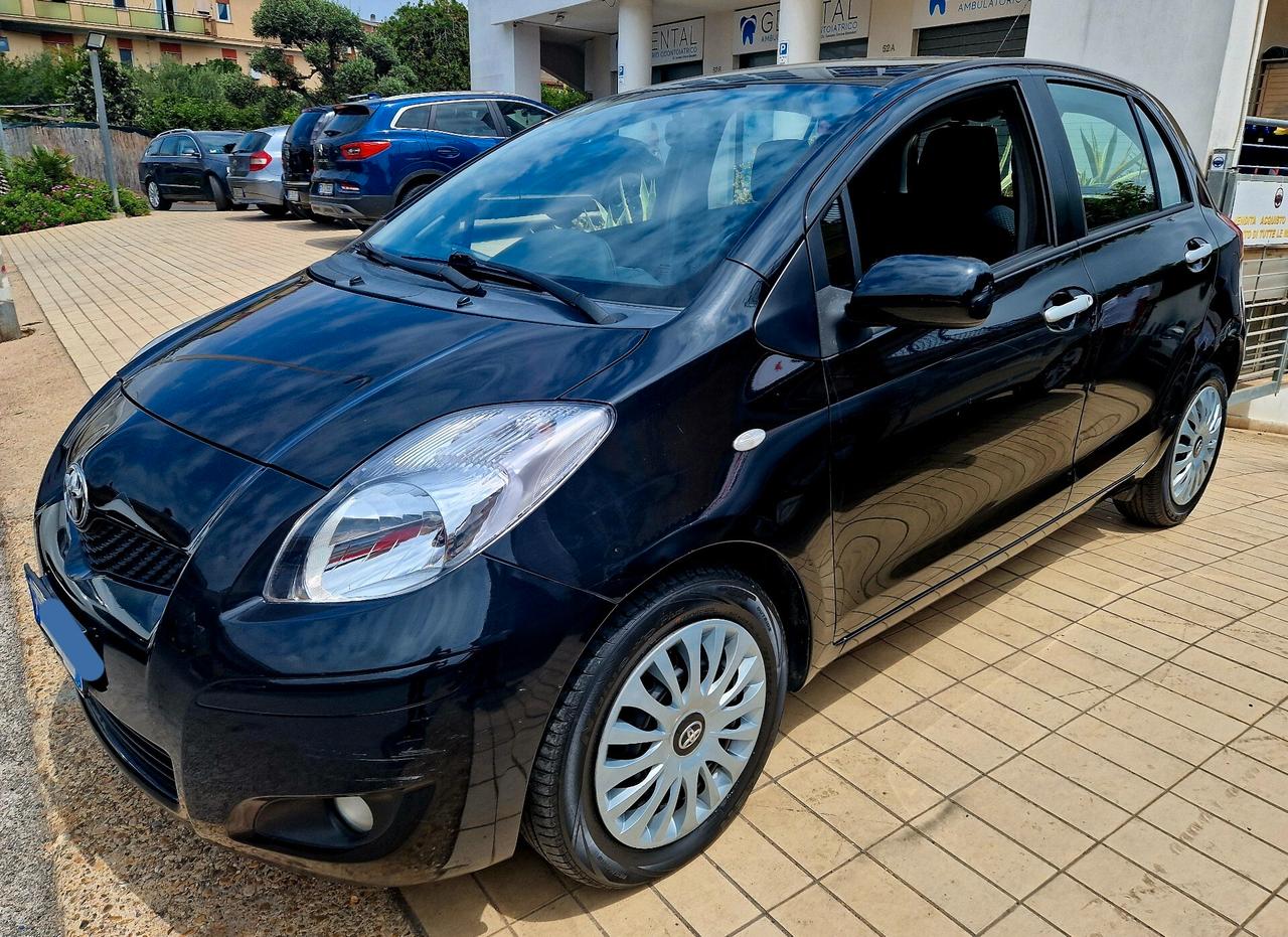 Toyota Yaris 1.3 5 porte Sol