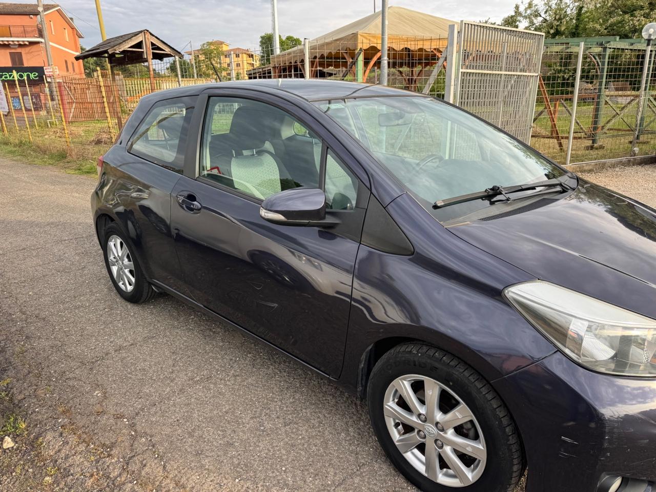 Toyota Yaris 1.0 3 porte Active NEOPATENTATI