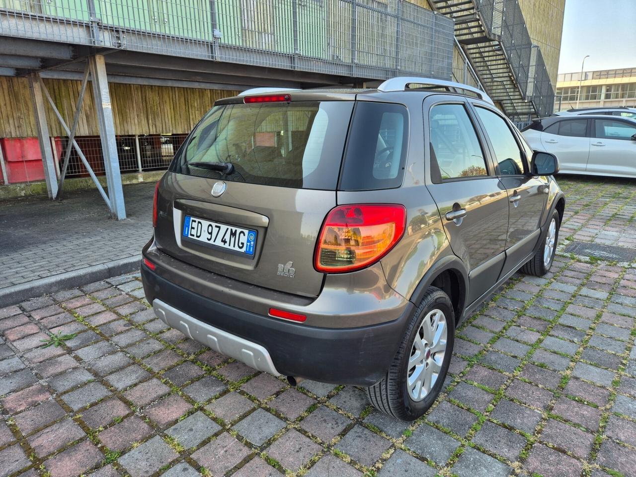 Fiat Sedici 2.0 MJT 16V DPF 4x4 Emotion