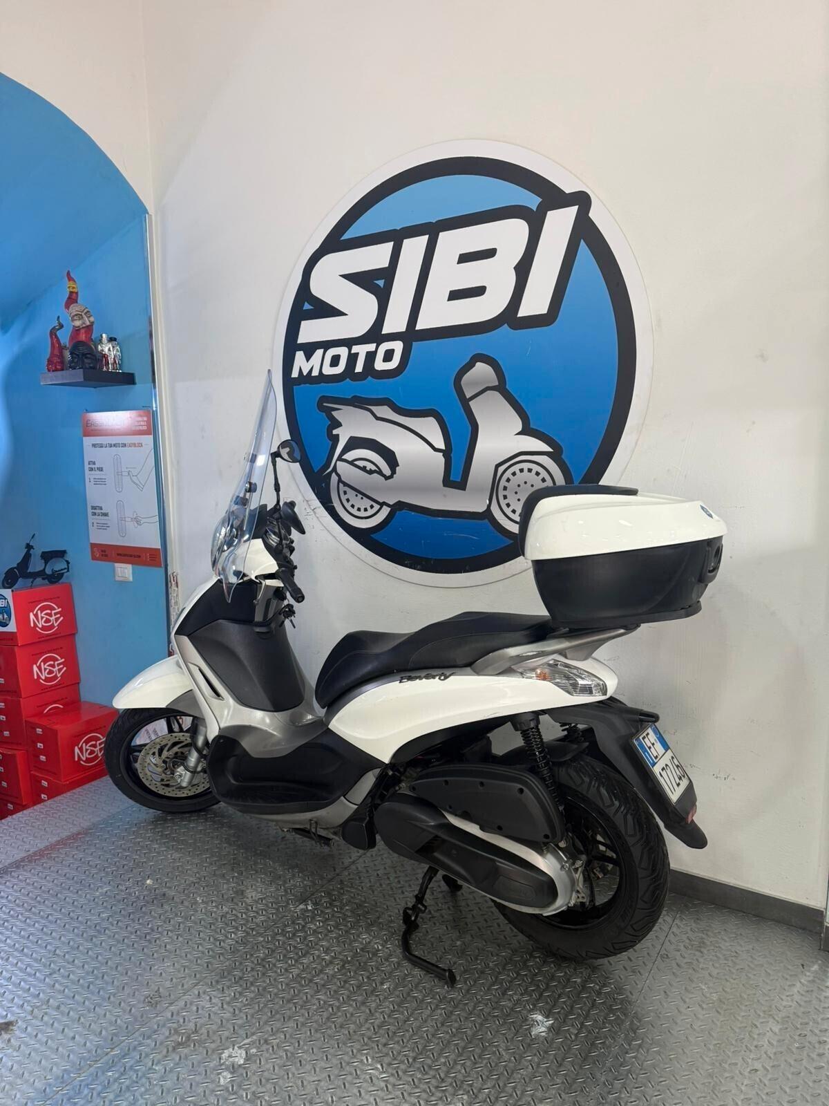Piaggio Beverly 350