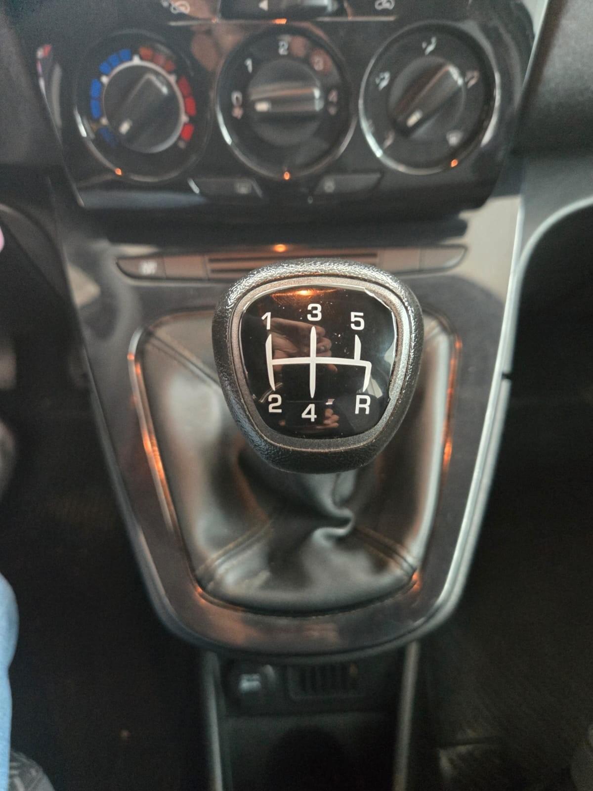 Lancia Ypsilon 1.2 69 CV 5 porte S&S Gold