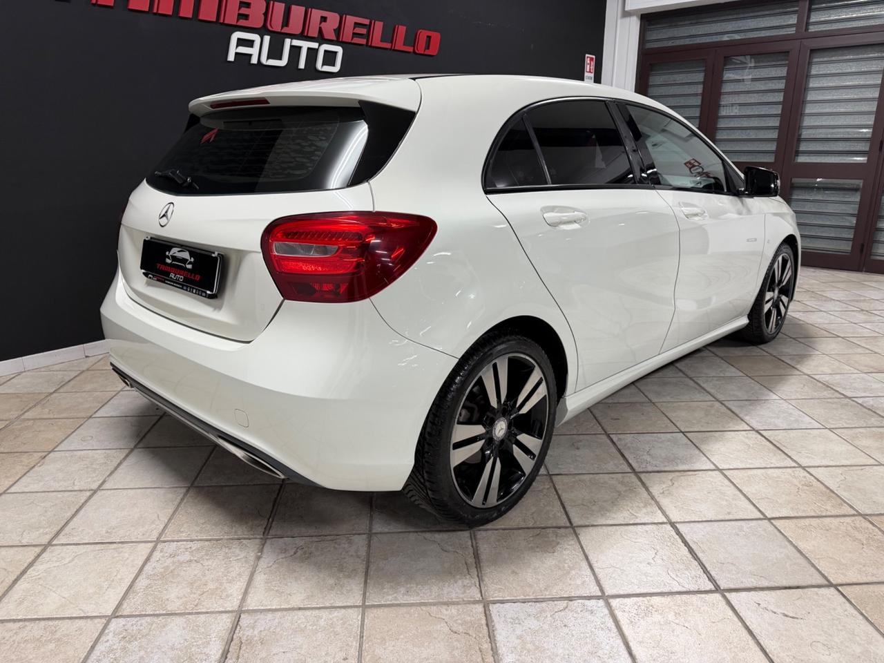 MERCEDES Classe A160d (90) Premium 2016
