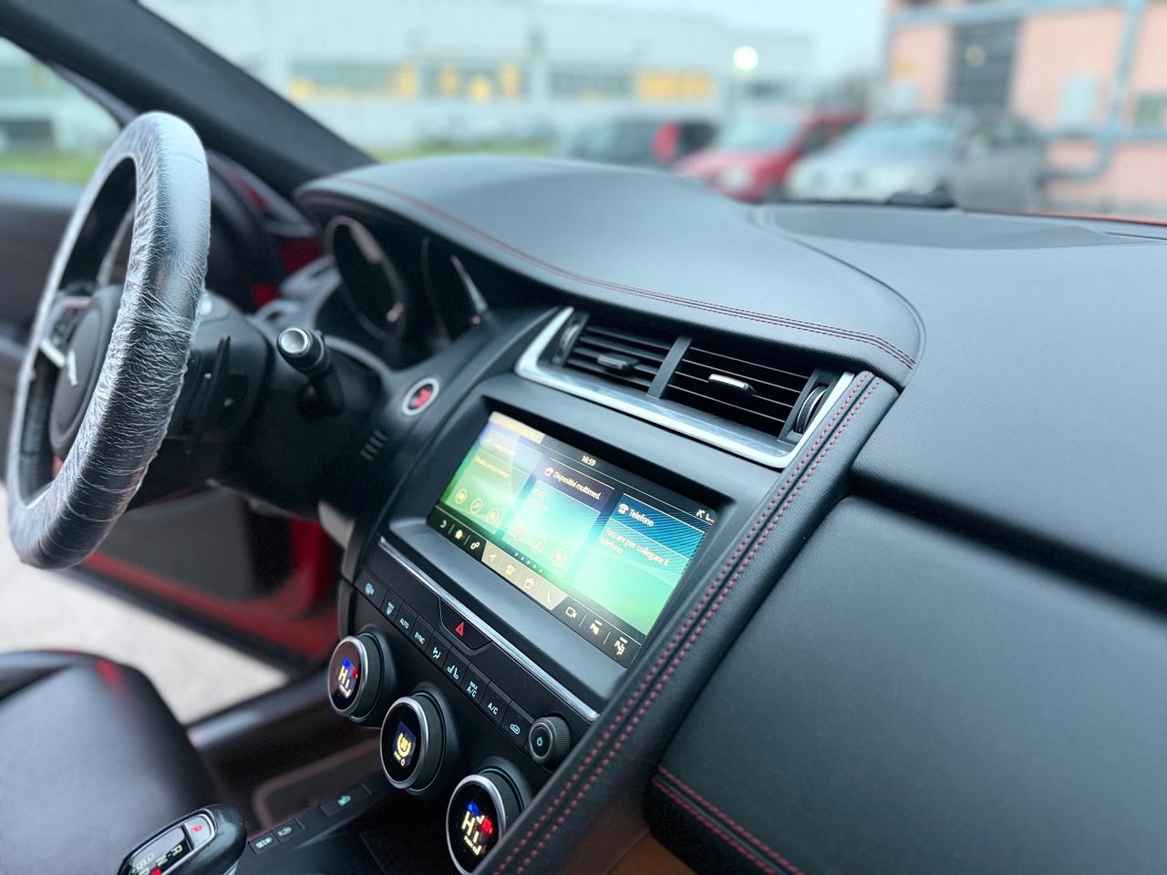 Jaguar E-Pace 2.0D 180 CV AWD R-Dynamic S