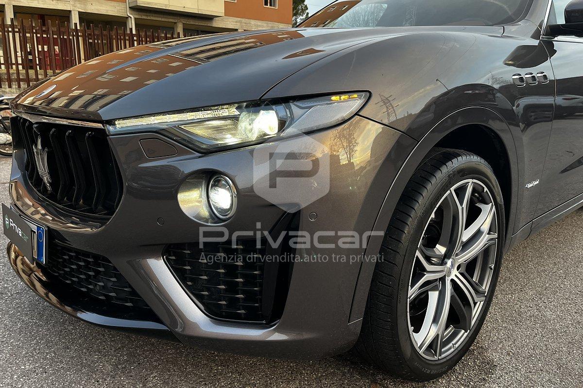 MASERATI Levante V6 Diesel 275 CV AWD Gransport