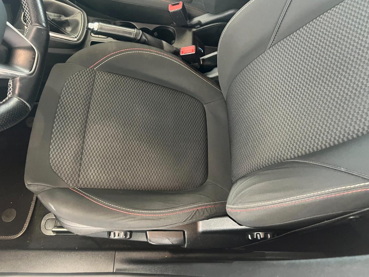 Ford Fiesta 1.5 TDCi 5 porte ST-Line OK NEOPATENTATI