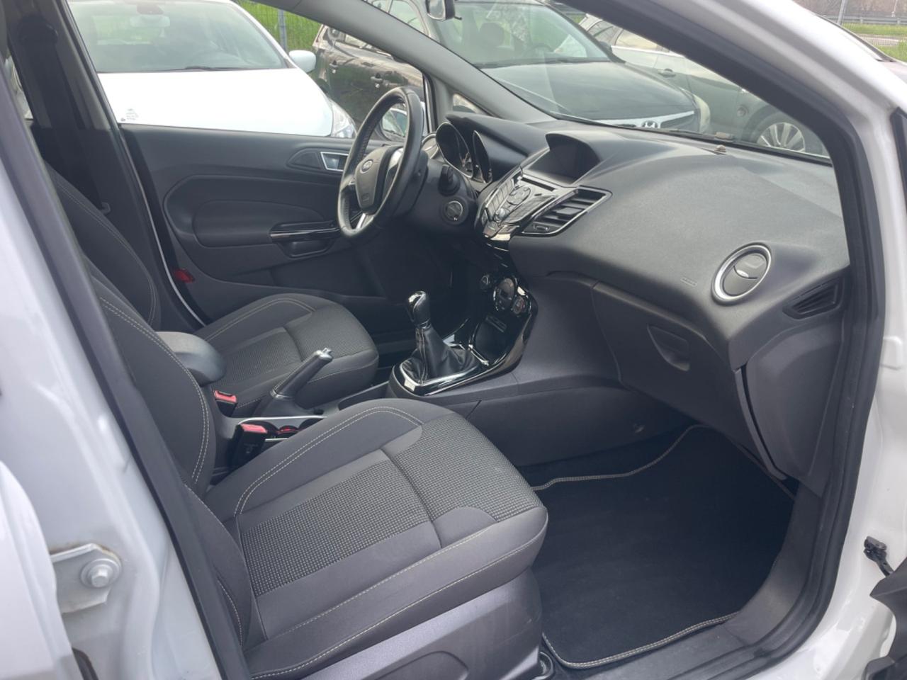 Ford Fiesta 1.5 TDCi 75CV 5 porte Titanium