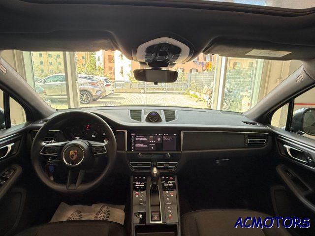 PORSCHE Macan 2.0