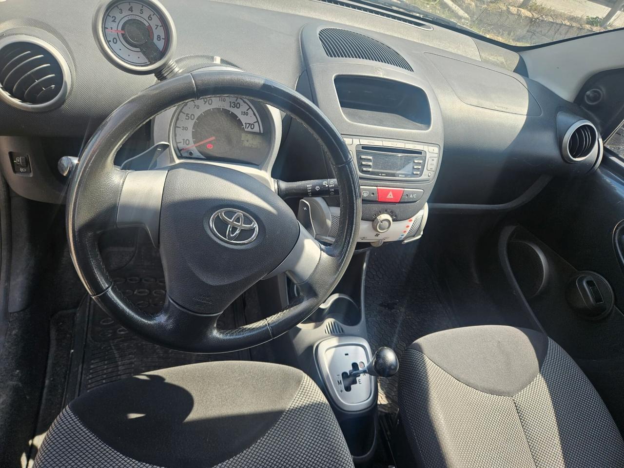 Toyota Aygo 1.0 5 porte Cambio Automatico