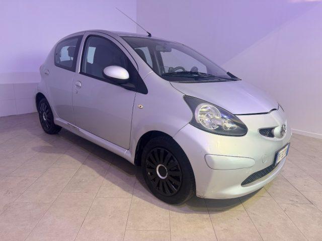 TOYOTA Aygo 1.0 12V VVT-i 5 porte Sol