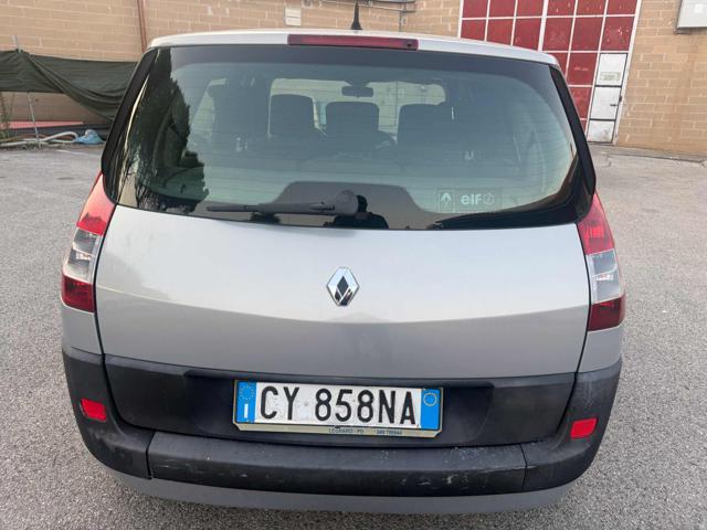 RENAULT Grand Scenic 1.9 dCi/130CV Confort senza nessun lavoro da fare