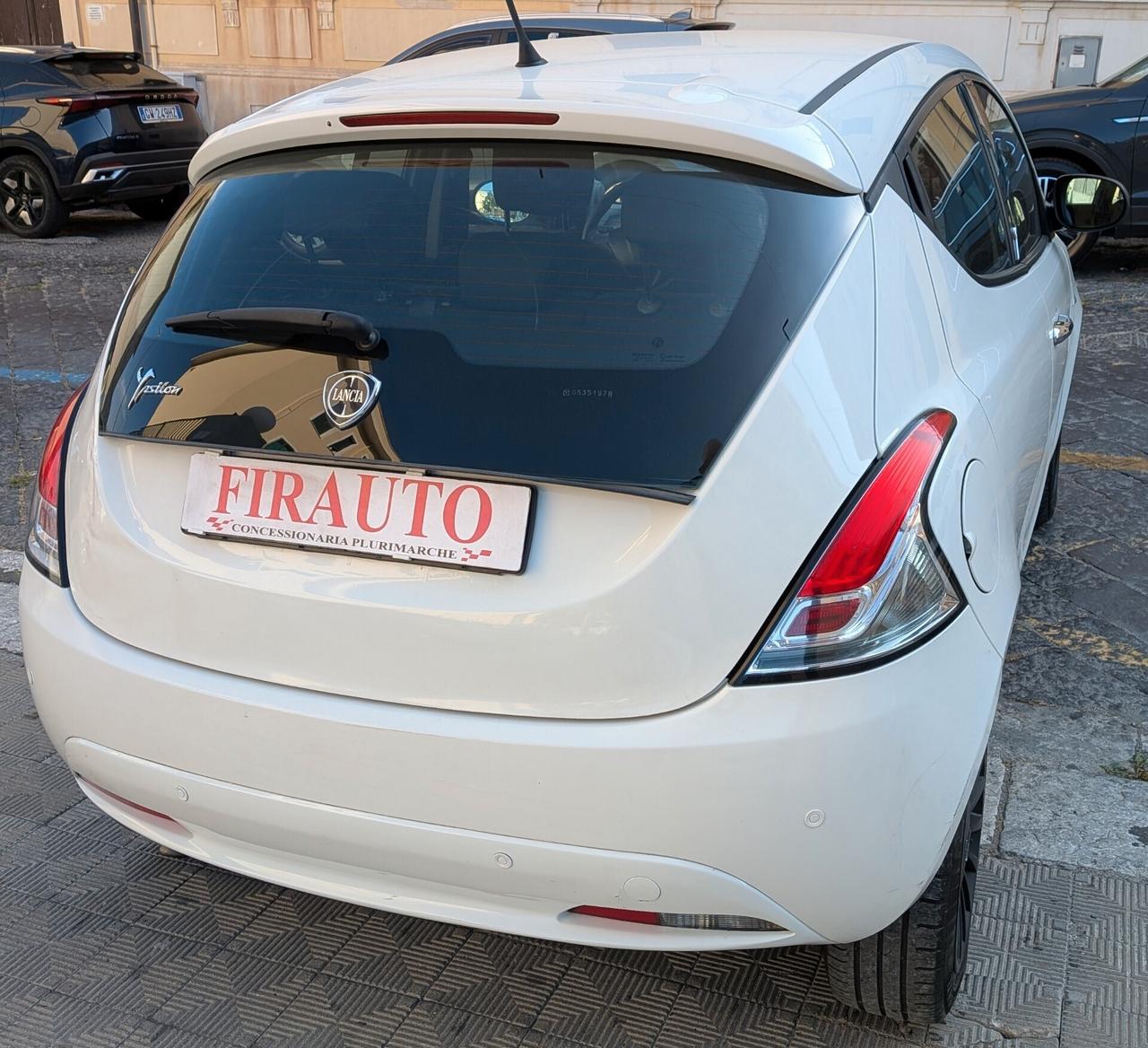 Lancia Ypsilon 1.3 MJT 16V 95 CV 5 porte S&S Silver