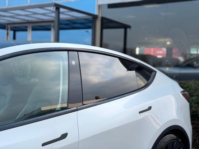 TESLA Model Y PERFORMANCE DUAL MOTOR AWD *UNIPROP*