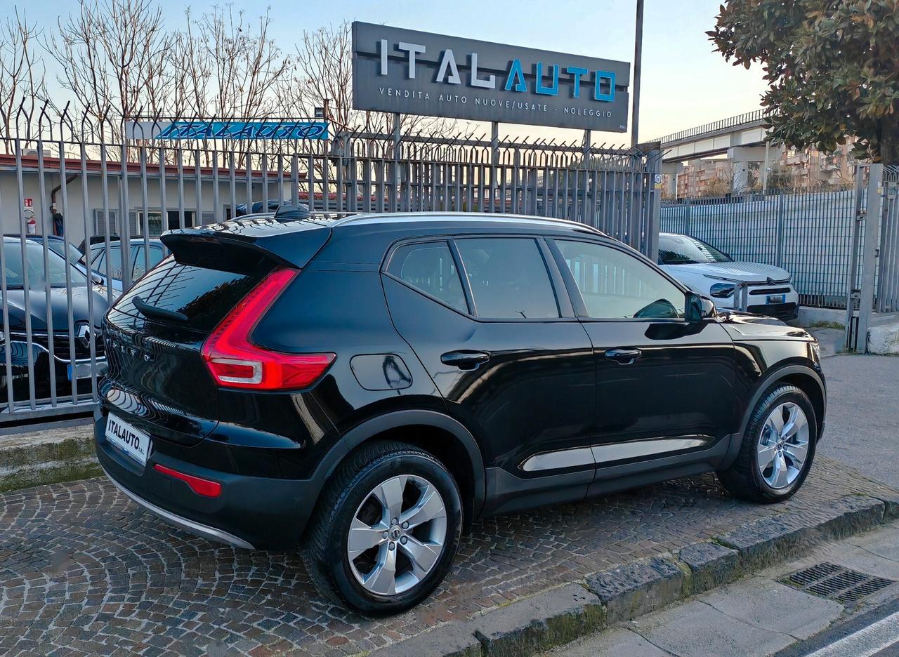 Volvo XC40 T3 Momentum Pro