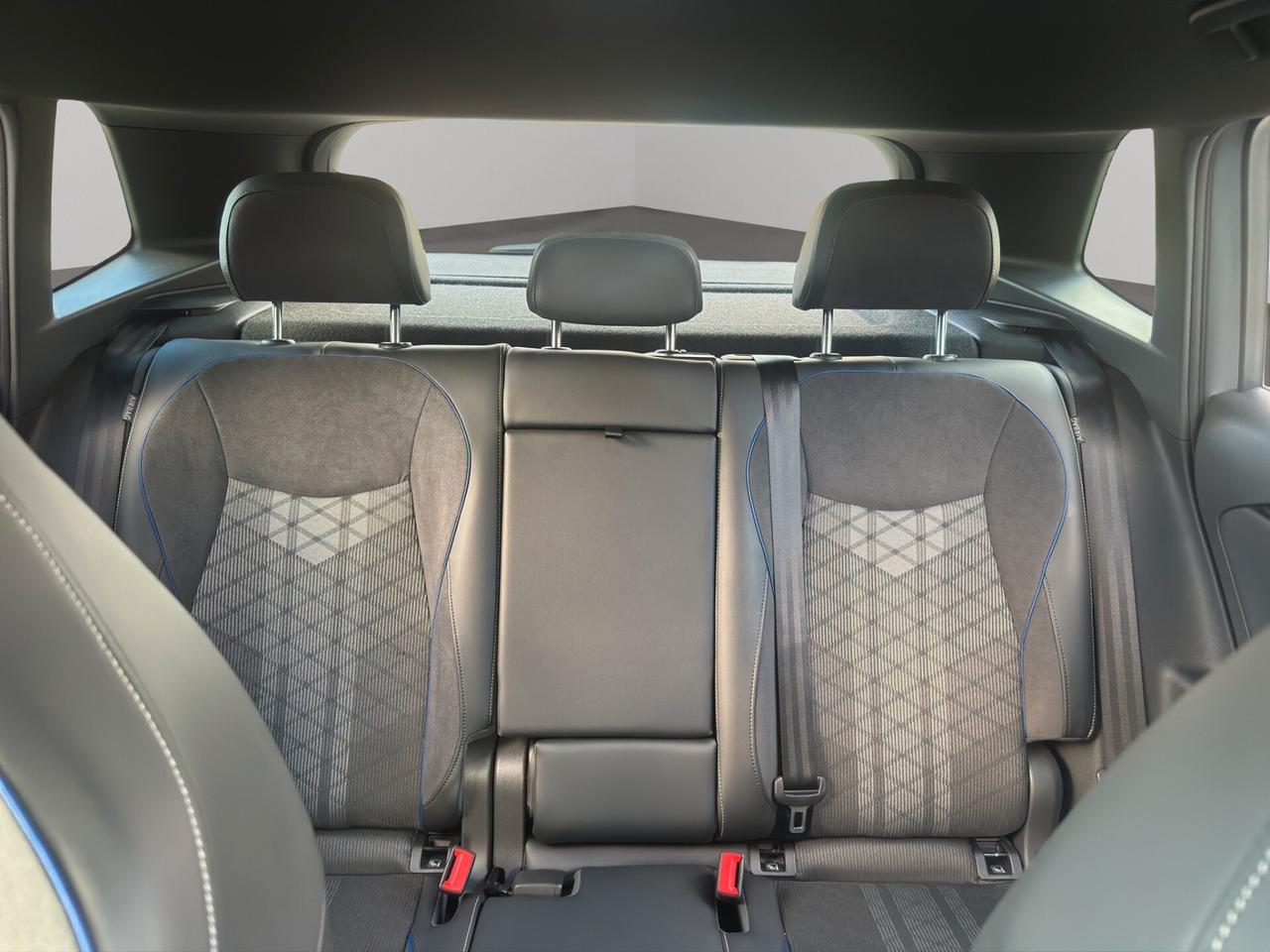 Volkswagen Tiguan 2.0 TDI 150 CV SCR DSG R-Line