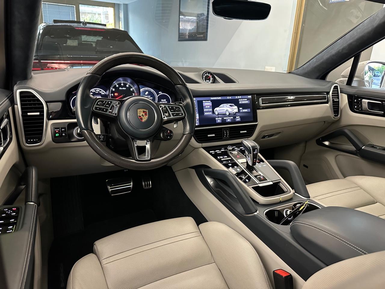 Porsche Cayenne Coupé 4.0 V8 Turbo