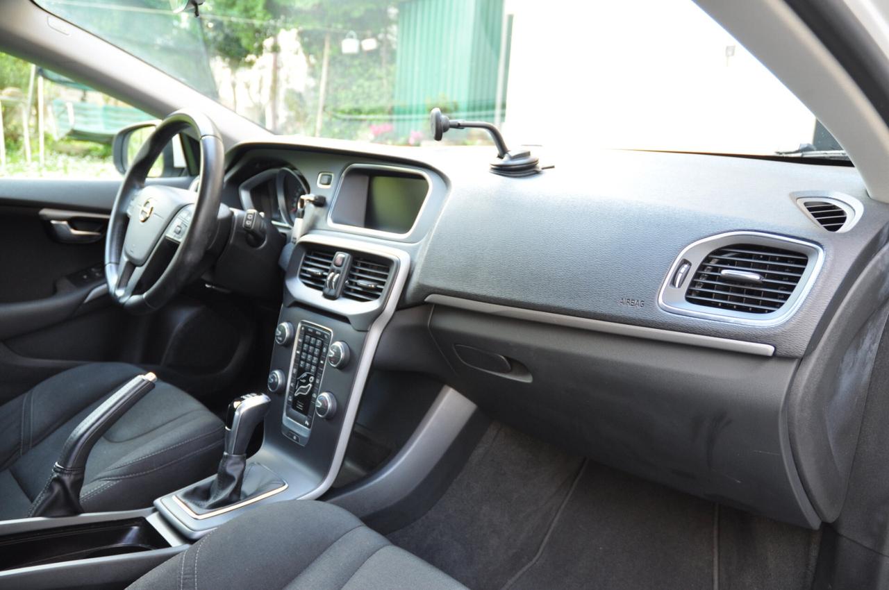 Volvo V40 2.0 D2 Kinetic my18