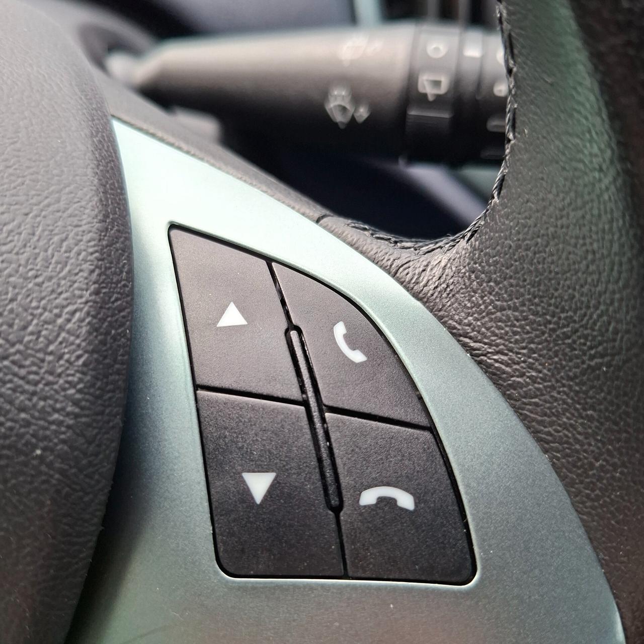 Lancia Ypsilon 1.0 Bz 70 Cv Hybrid Gold +