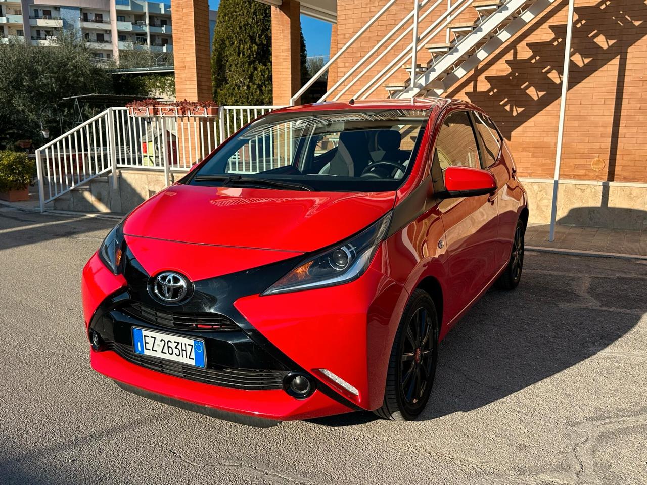 Toyota Aygo 1.0 VVT-i 69 CV 5 porte x-cool
