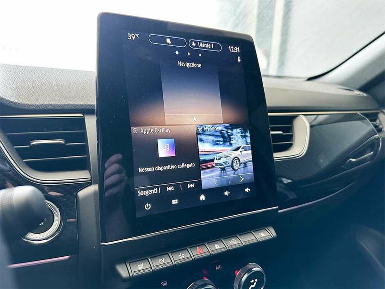 Renault Arkana 1.6 e-tech full hybrid e-tech engineered fast track 145cv