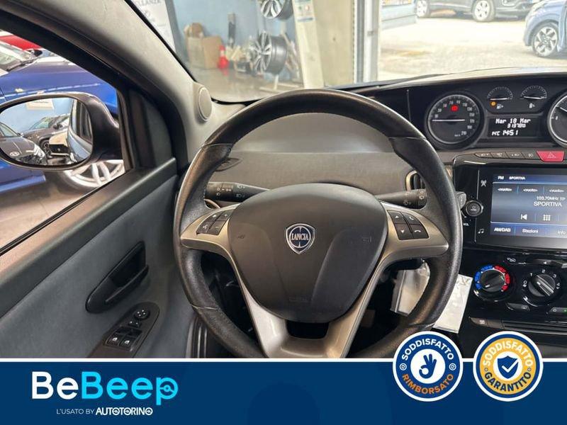 Lancia Ypsilon 1.0 HYBRID GOLD S&S 70CV