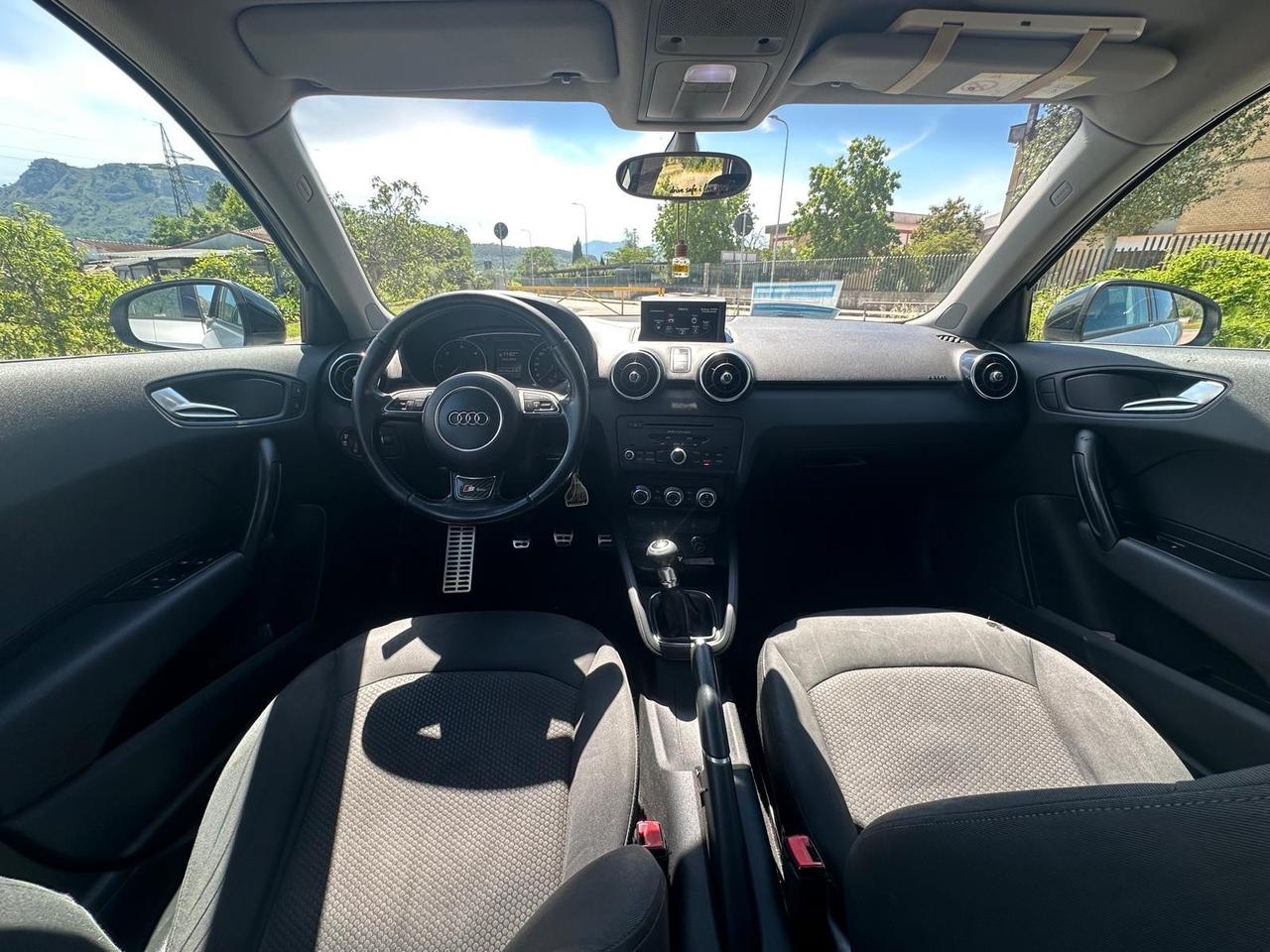 Audi A1 1.6 TDI S line edition plus