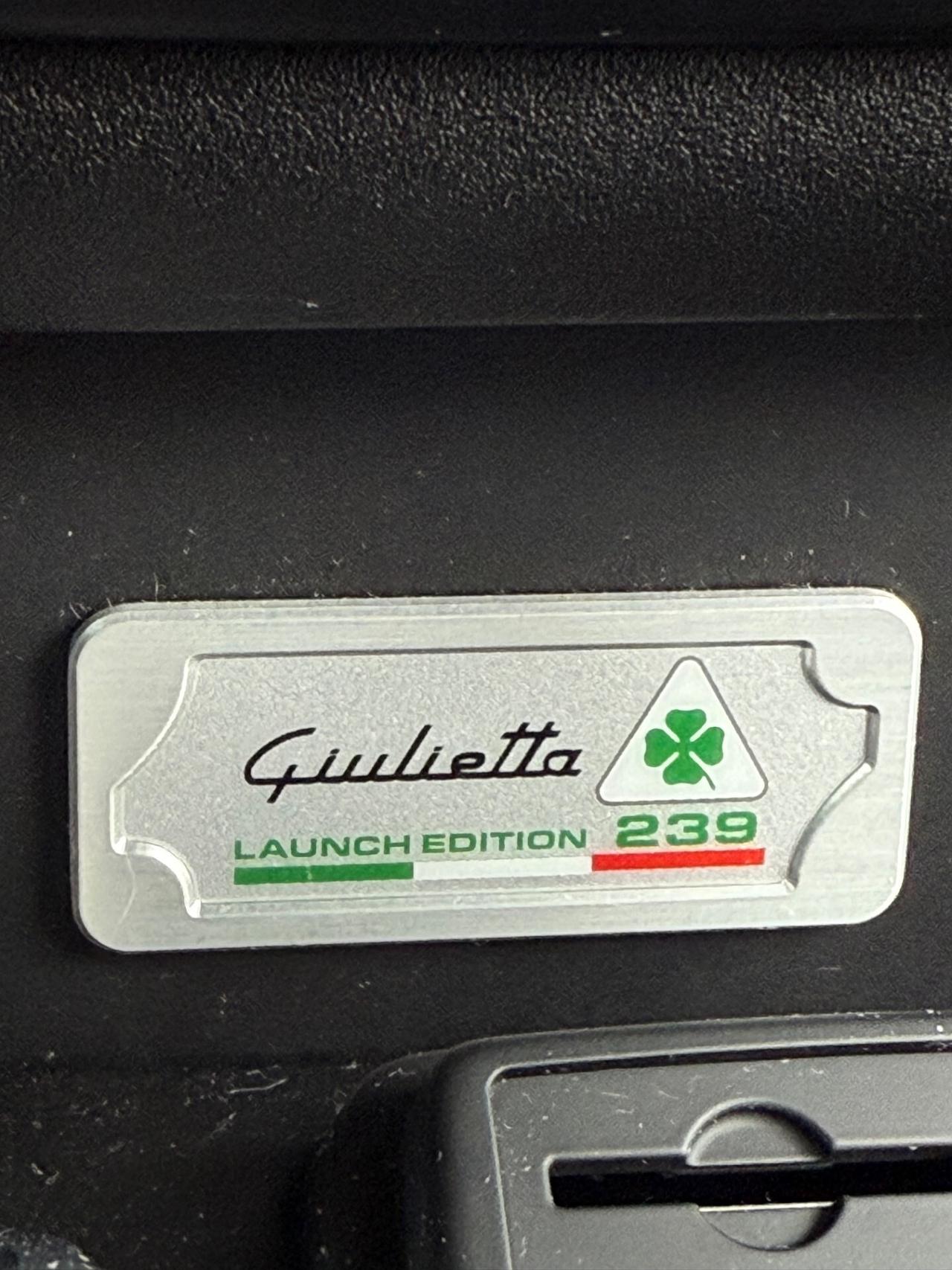Alfa Romeo Giulietta 1750 Turbo TCT Quadrifoglio Verde Lounge Edition serie limitata N 239