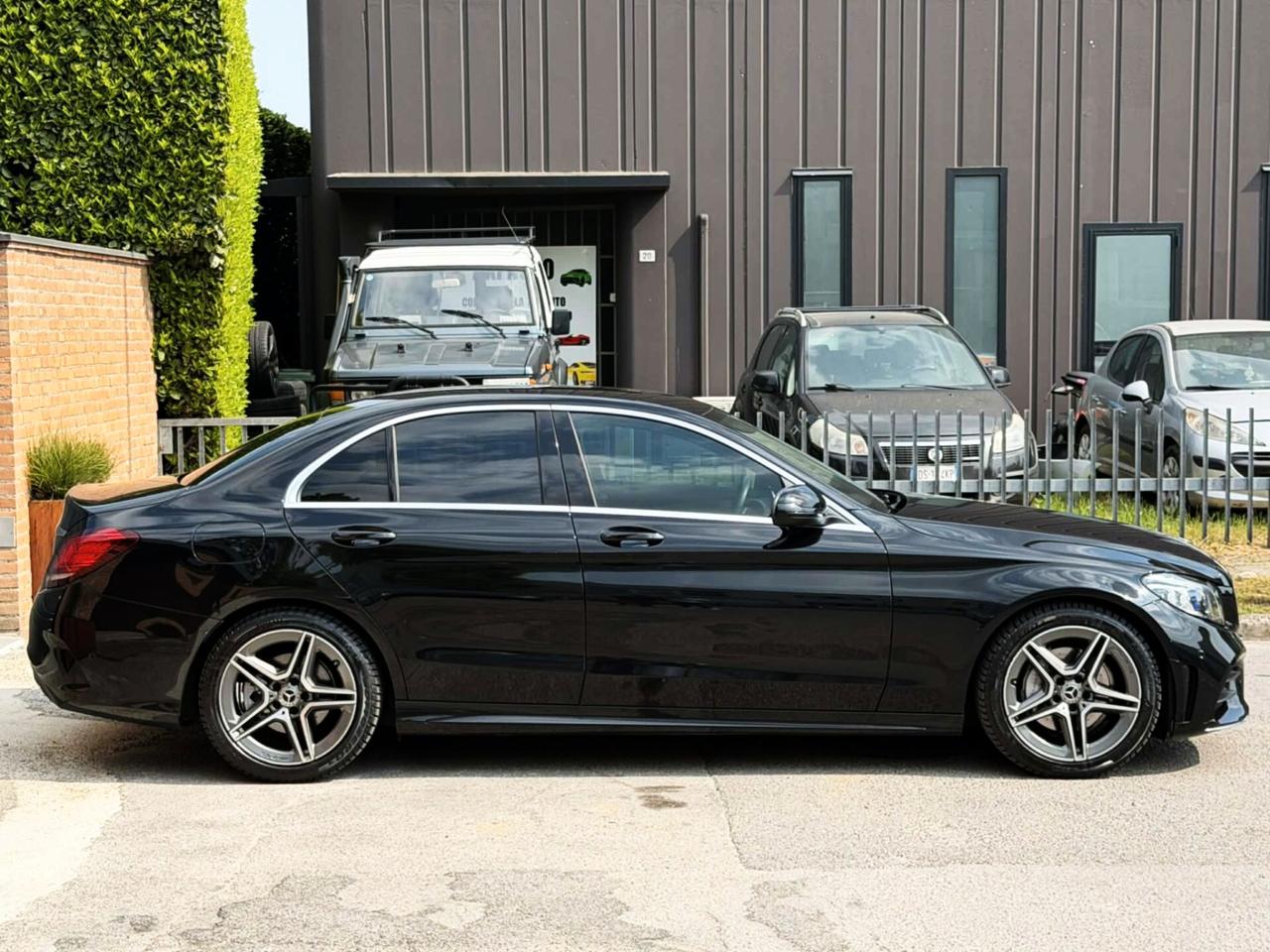 Mercedes C220d aut-AMG-199.000km-RESTYLING-Euro6-2021