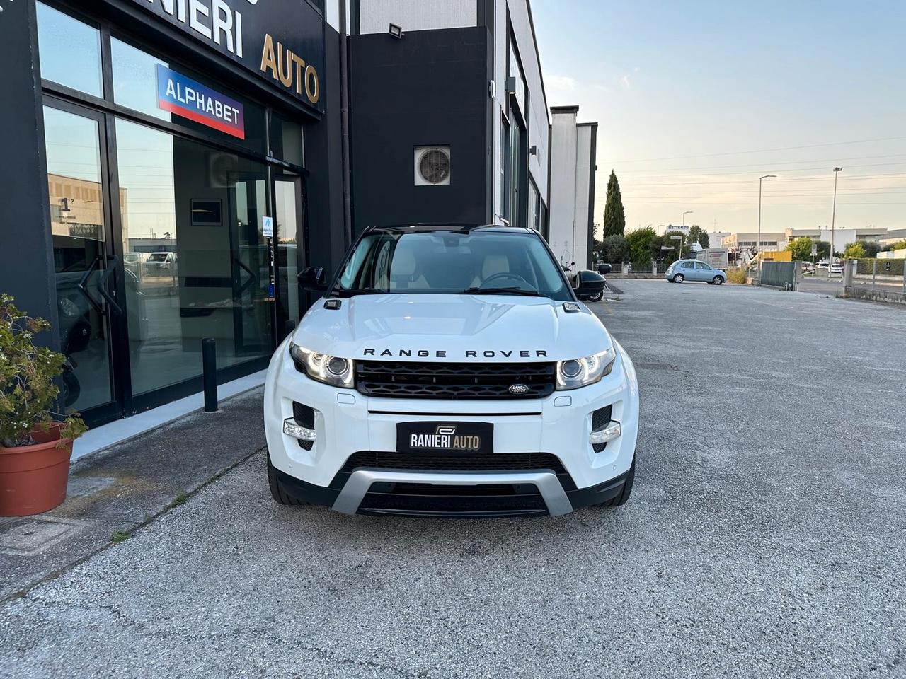 Land Rover Range Rover Evoque Range Rover Evoque 2.2 Sd4 5p. Dynamic