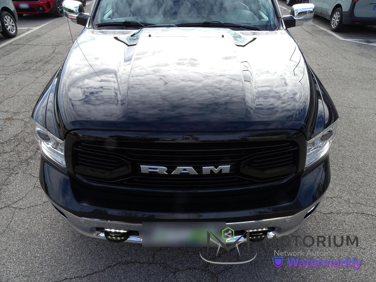 Dodge RAM 1500 AWD 5.7L V8 401CV LARAMIE AUTOCARRO