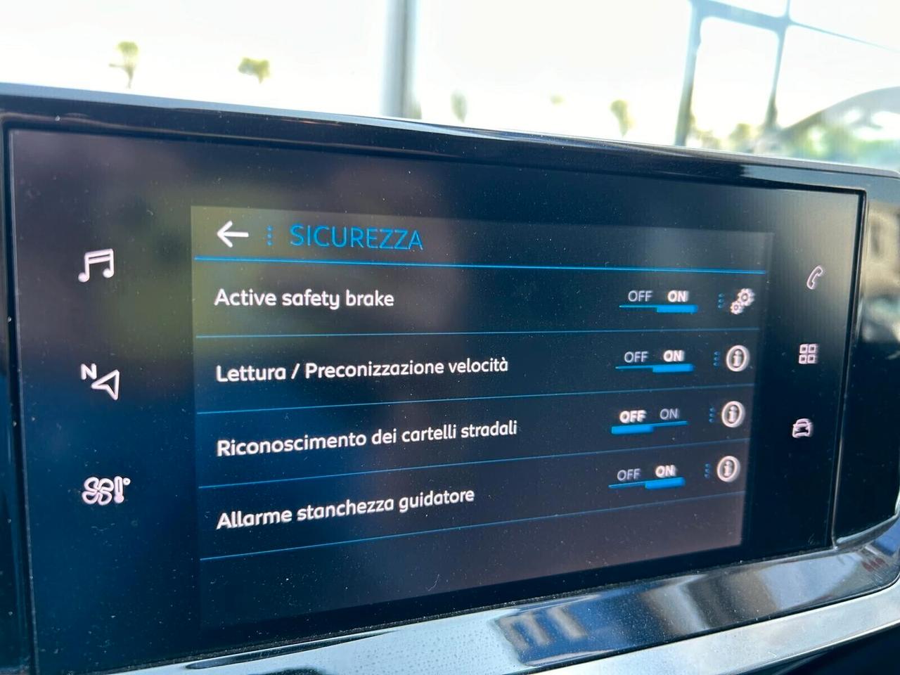 Peugeot 208 ALLURE PACK PureTech 75 5 p. SPOTICAR