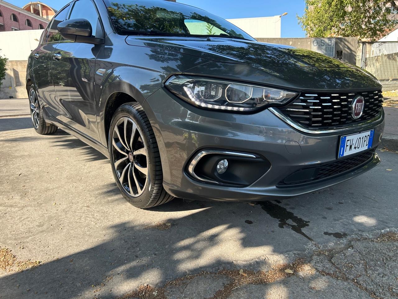 Fiat Tipo 1.6 Mjt KM. 37.000! Lounge