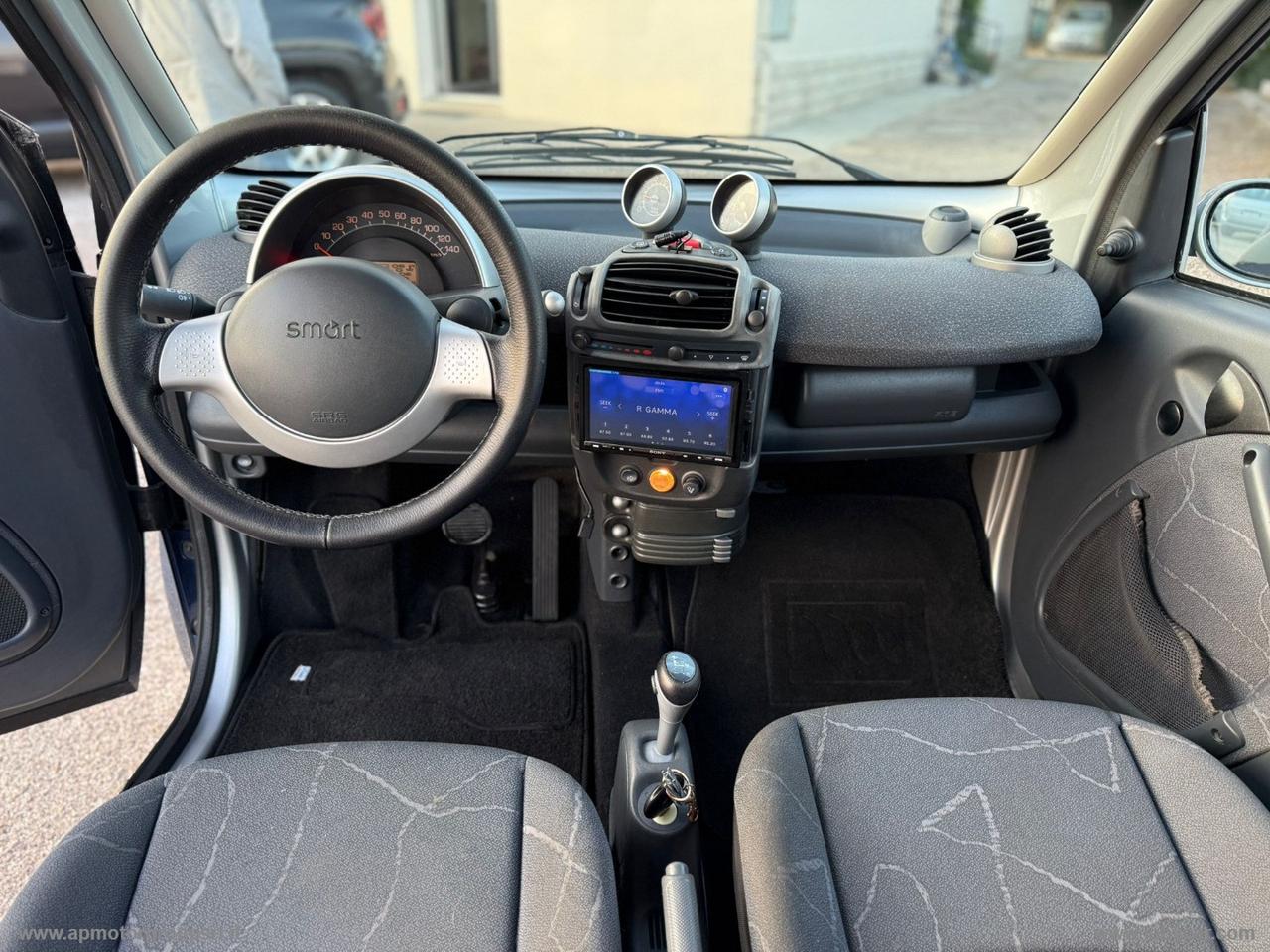 SMART fortwo 700CC coupé grandstyle