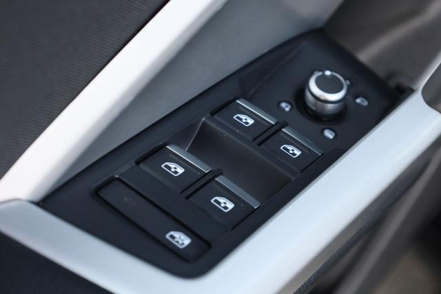 AUDI Q3 35 TDI quattro S tronic Business