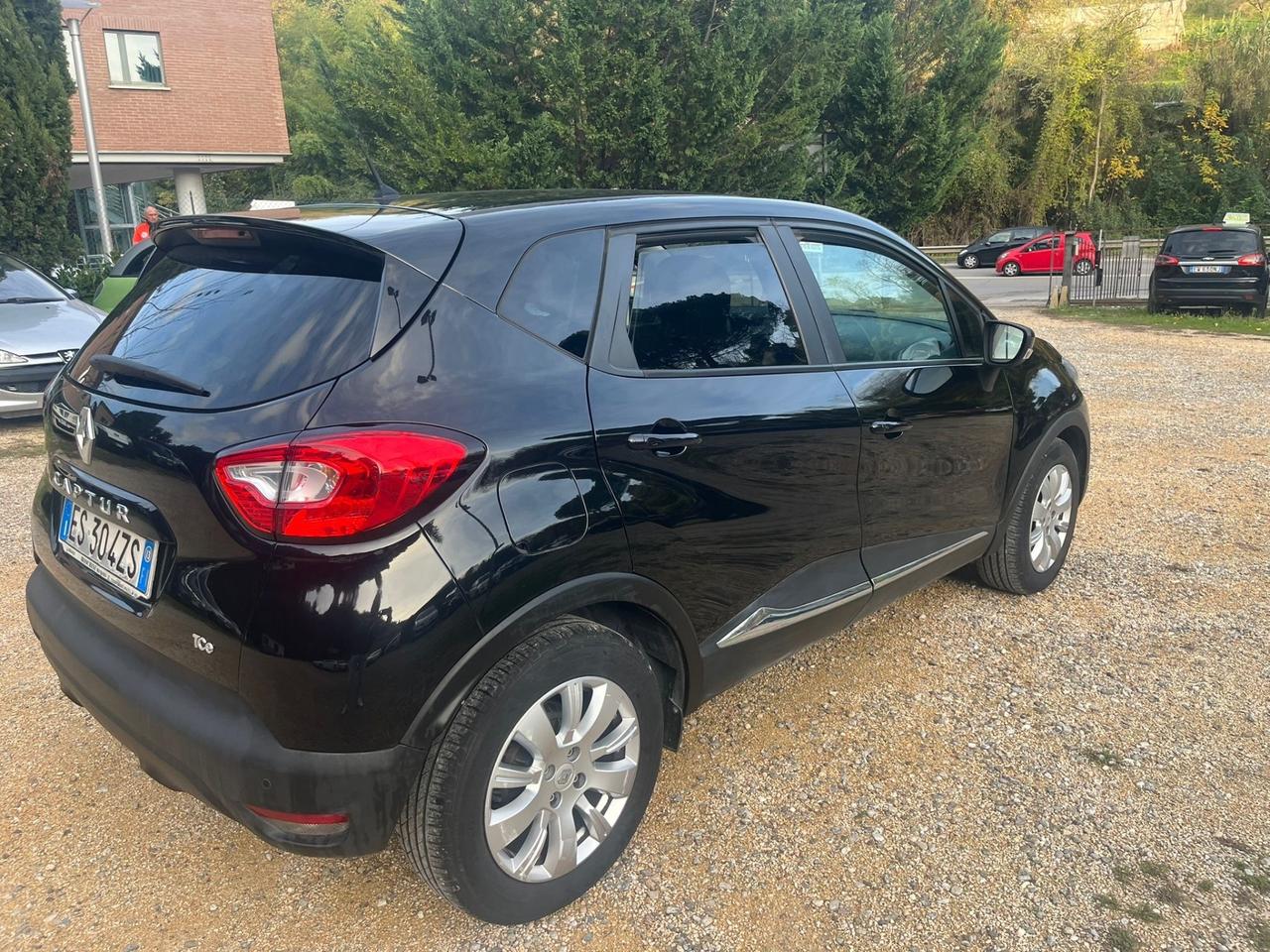 Renault Captur 0.9 Benzina - Neopatentati