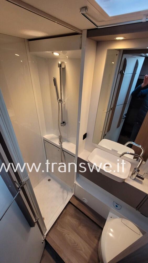 Carado A464 PRO Mansardato con ampio garage in coda