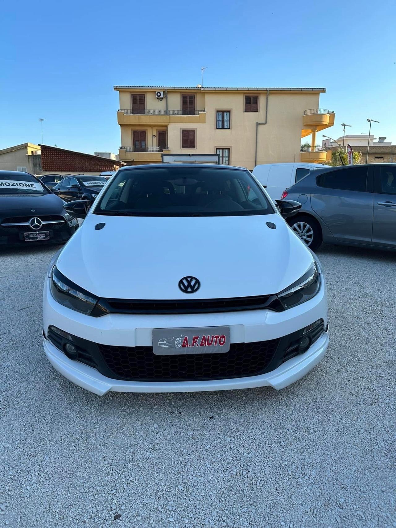 Volkswagen Scirocco 2.0 TDI 140CV DPF