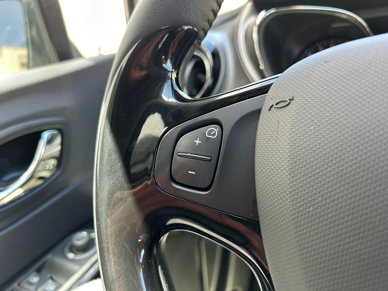 Renault Captur 1.2 TCe 120 Cv EDC R-LINK-2014