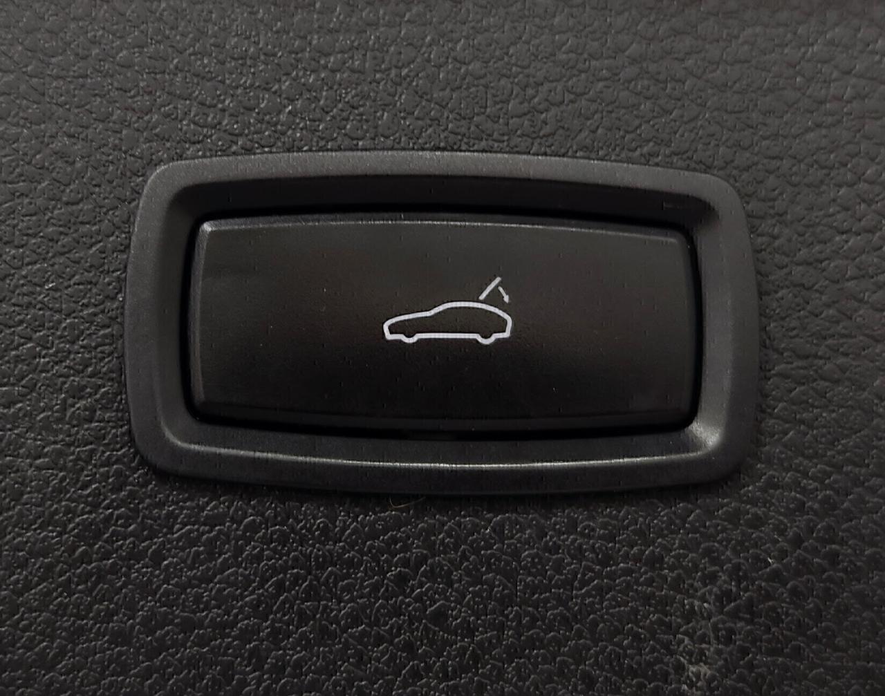 Porsche Macan 2.0 245cv Tetto Led