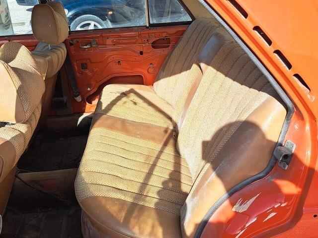 MERCEDES W115 \8 200D - RESTAURO DA ULTIMARE