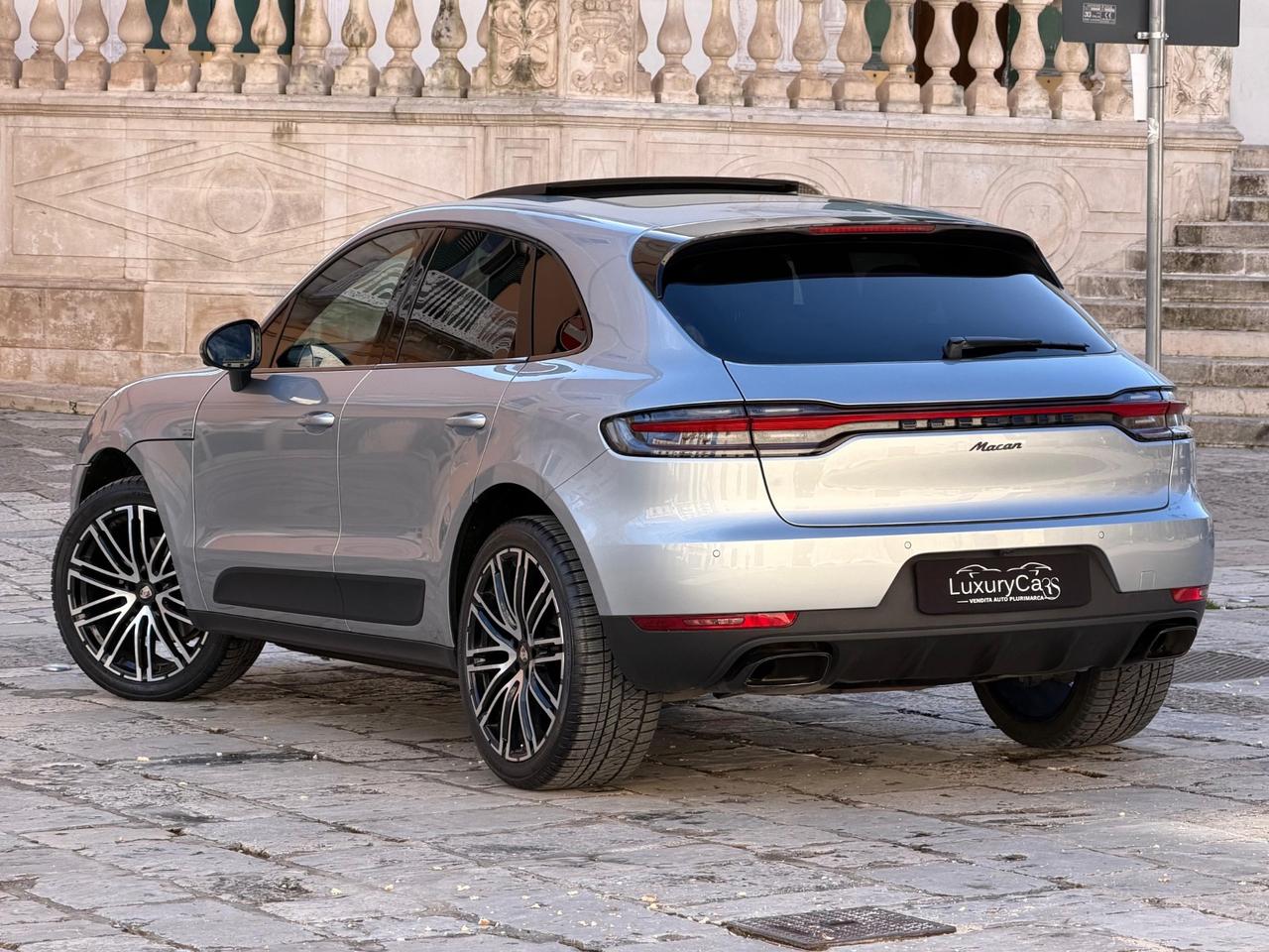 Porsche Macan 2.0 TURBO 245 CV PDK TETTO PASM