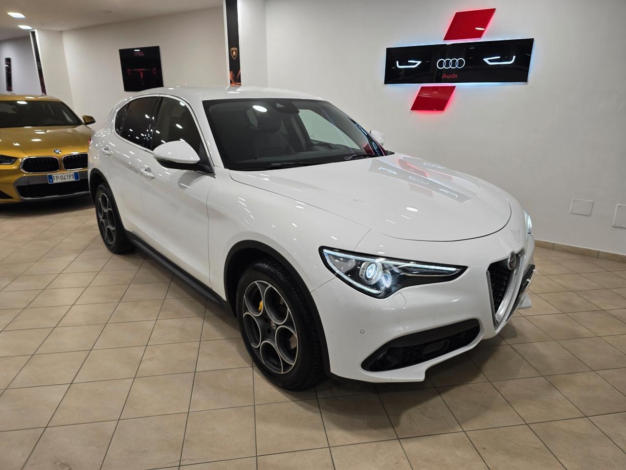 Alfa Romeo Stelvio 2.2 Turbodiesel 210 CV AT8 Q4 Super