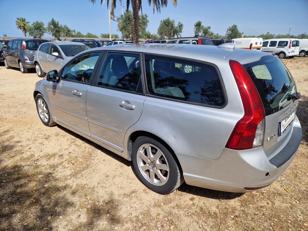 Volvo V50 D2 R-design 1.6 D - 2010