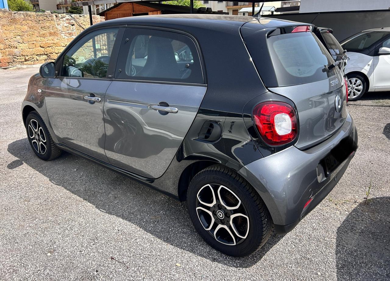Smart ForFour 70 1.0 Prime