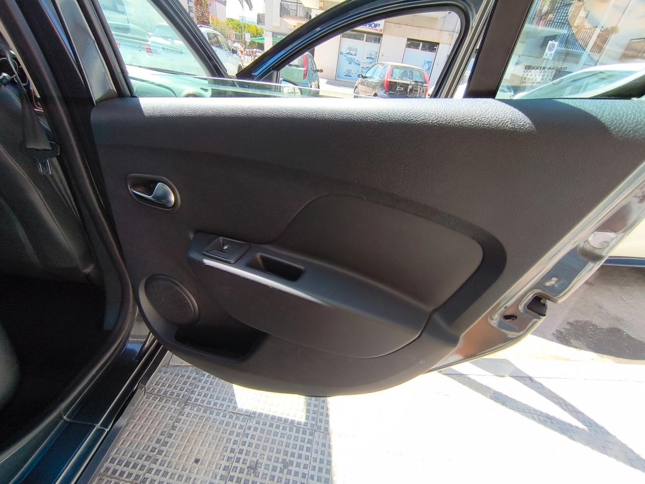 Dacia Sandero Brave