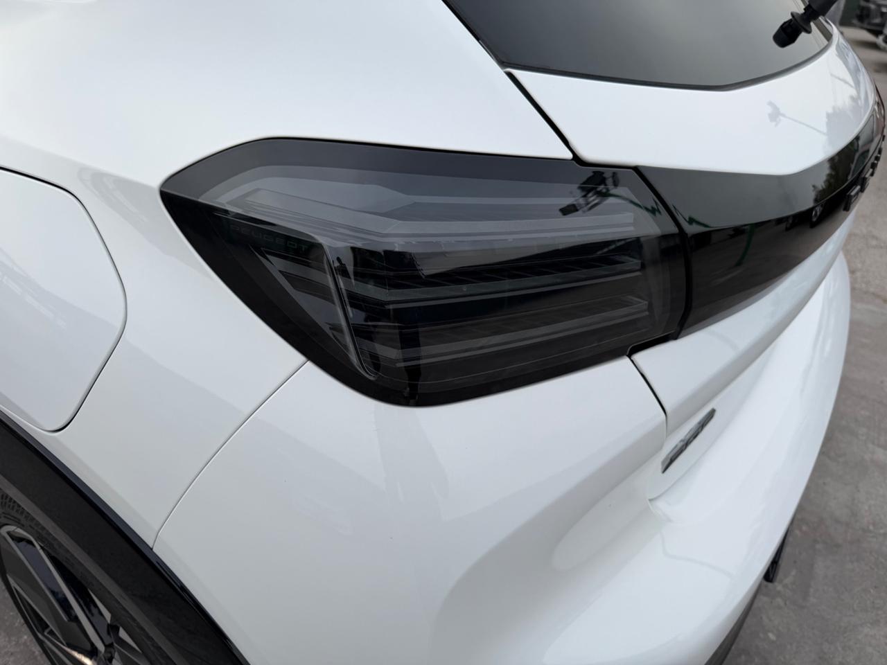 Peugeot 208 Hybrid 110 e-DCS6 GT