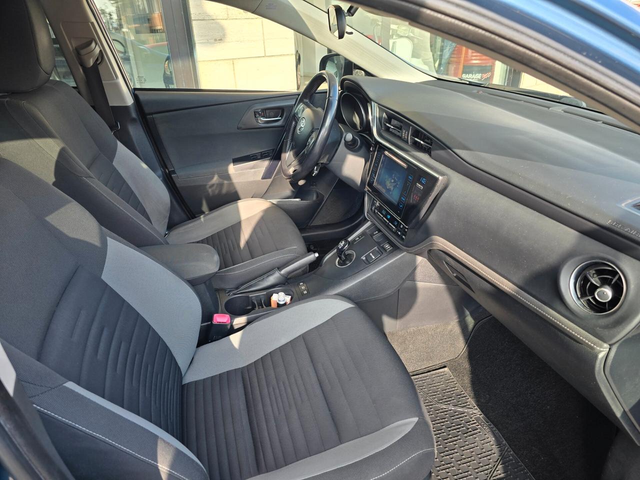 Toyota Auris Touring Sports 1.8 Hybrid Lounge 2015 E6